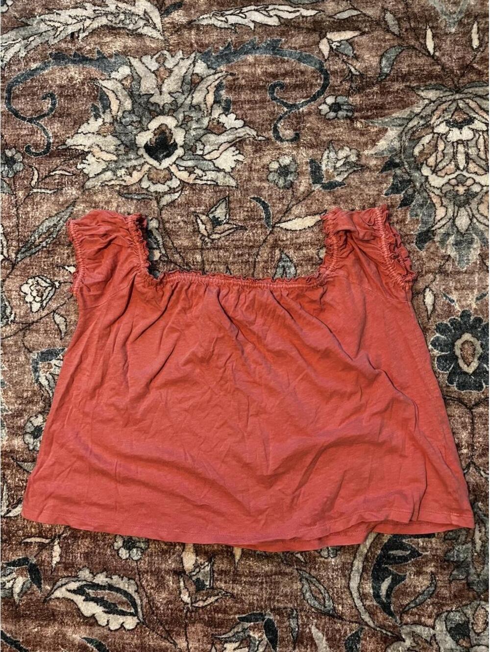 American Eagle Women's Red and Pink Crop-top